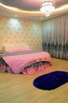 Yiguangnian Fashion Hotel 鳳凰県 エクステリア 写真